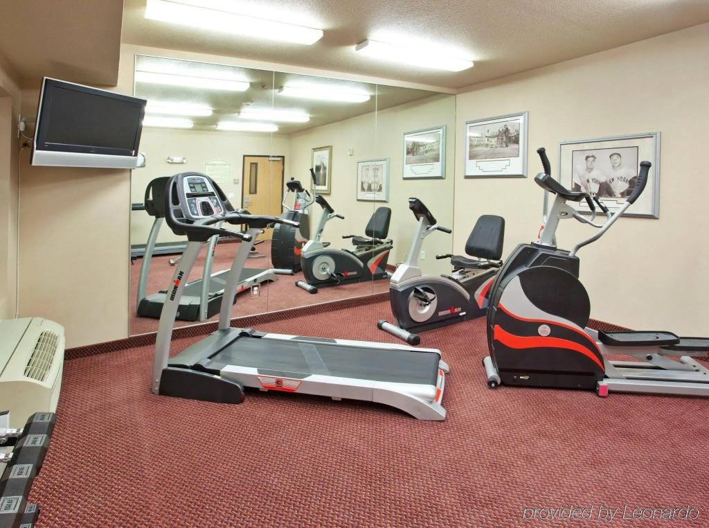 Holiday Inn Express Hotel & Suites Roseville - Galleria Area by IHG