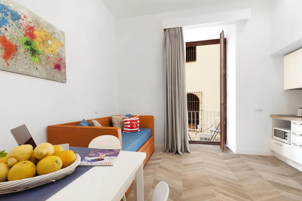 Casa 80 in Sorrento With 3 Bedrooms and 2 Bathrooms