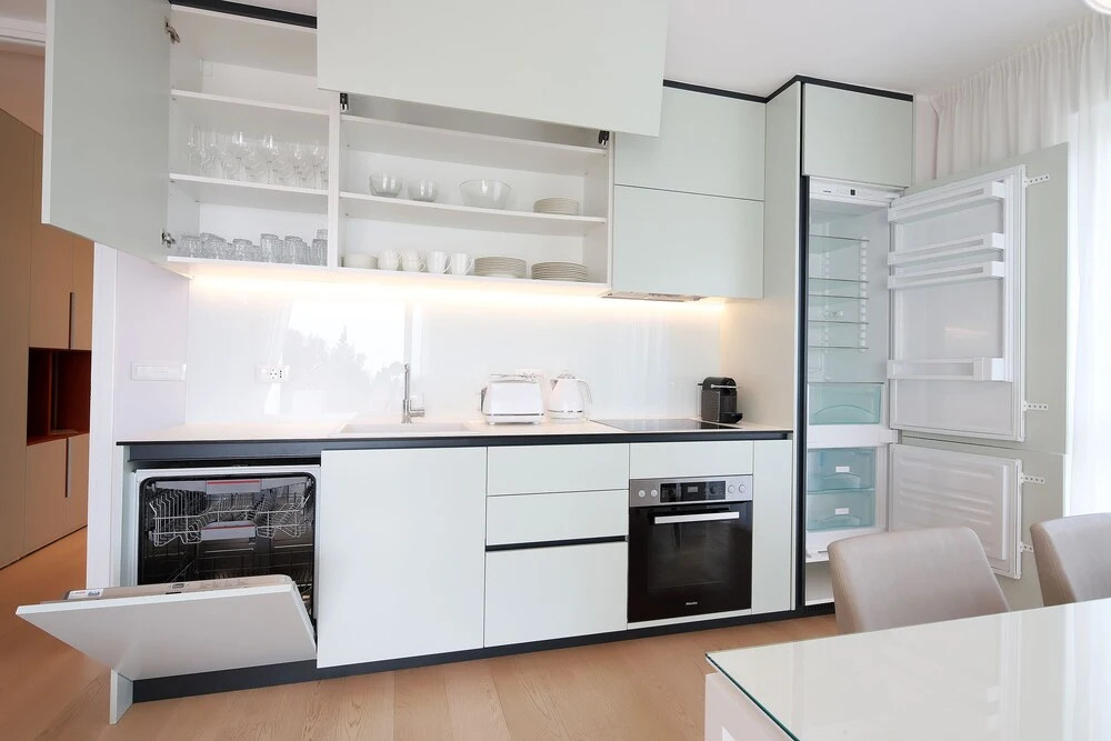 Stylish Apartment 100m from the Beach