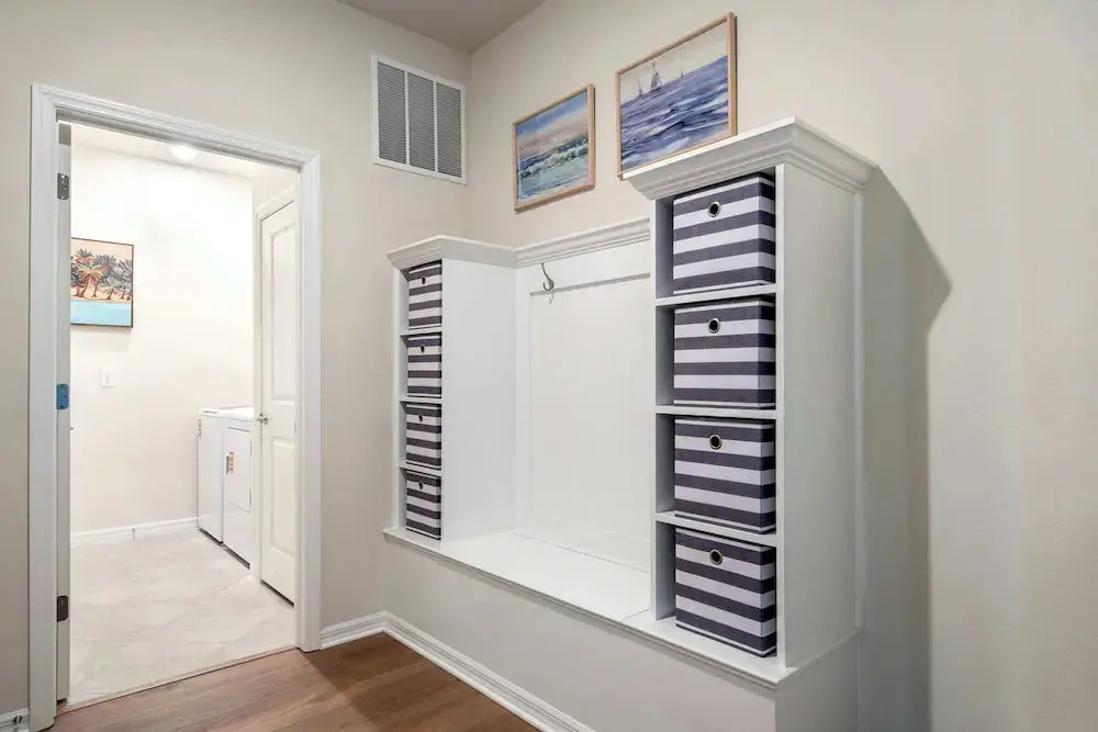Bright & Spacious 7BR Pool Villa w/ Game Loft | New Windsor Cay Resort near Disney