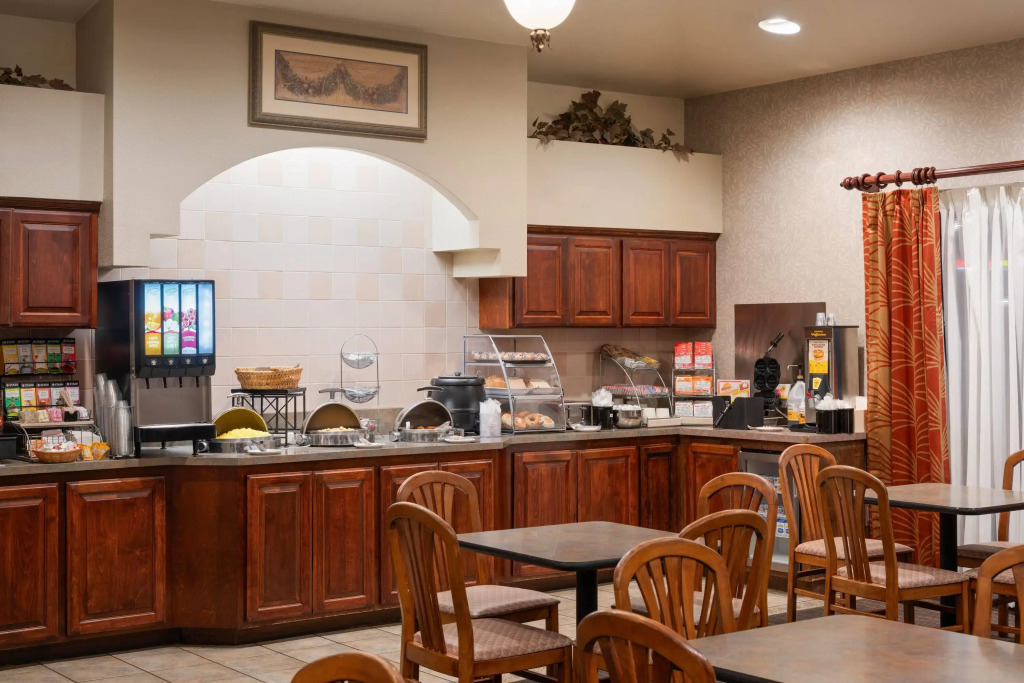 Hawthorn Suites by Wyndham Napa Valley