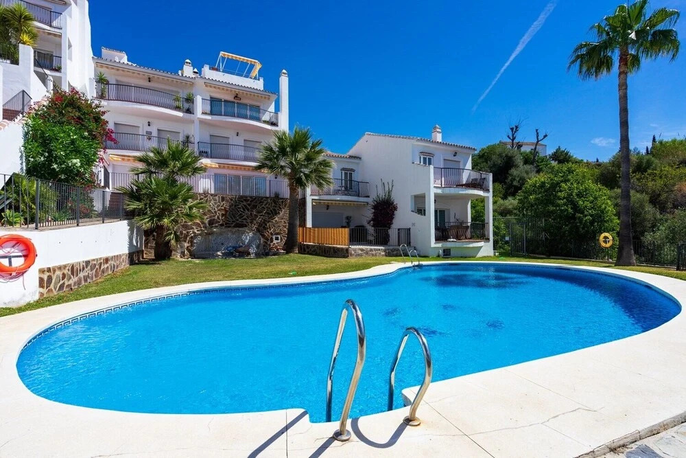Family Apartment with Stunning Views in Mijas Ref 140