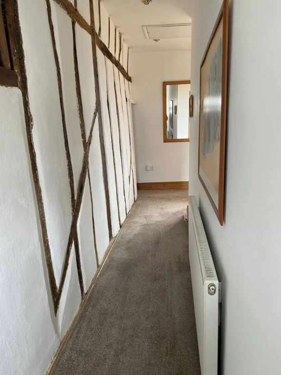 4 BR & 2 Bathroom House Parking Garden St Neots Town Centre