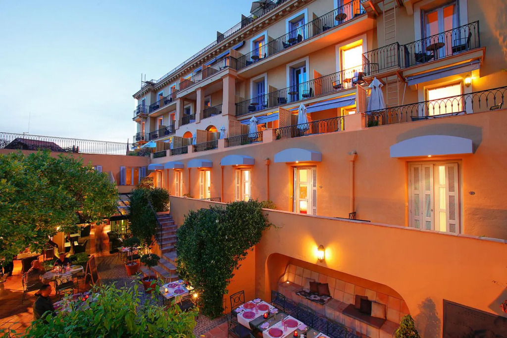 Hôtel La Pérouse Nice Baie des Anges