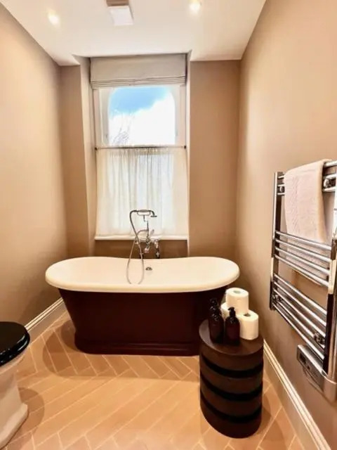 Redland Suites - Apartment 6