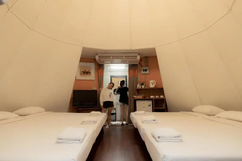 Thongsomboon Club Hotel