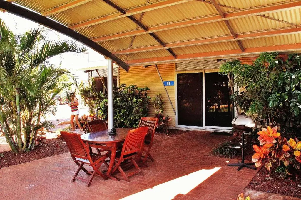 Samson Beach Chalets