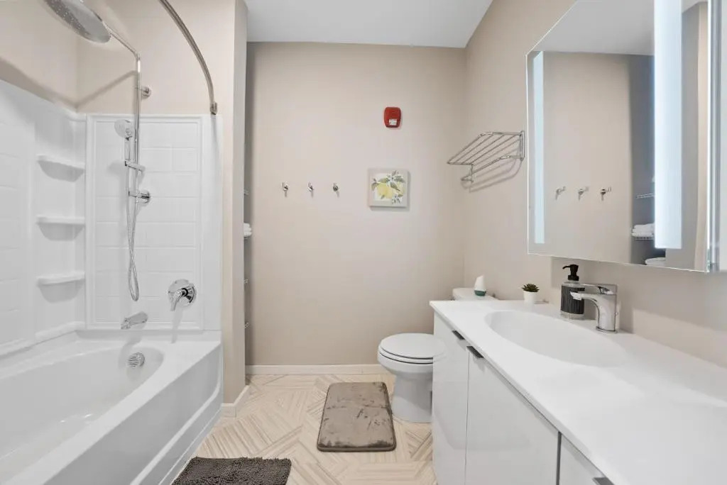 Upscale Stay with Amenities Galore 348