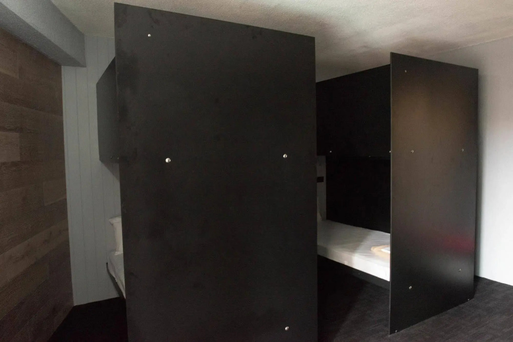Bunk Surfers Paradise 18-35 Backpacker Hostel