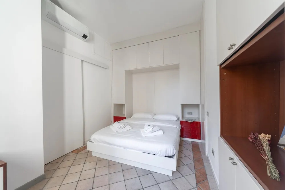 Boccaccio - Stunning Central 1bdr With Terrace in Cadorna Area