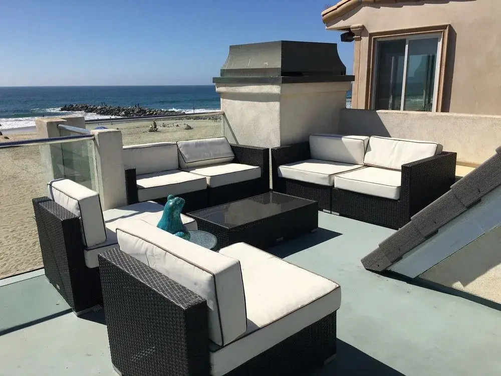 W Ocean Front 68204 by RedAwning