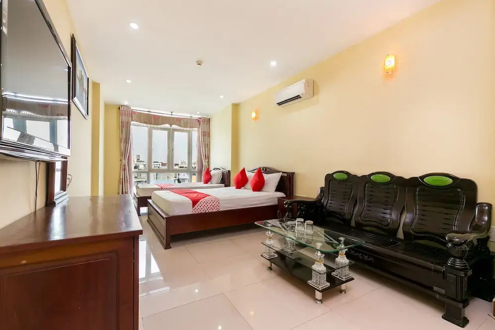 Di Tan Hotel by OYO Rooms