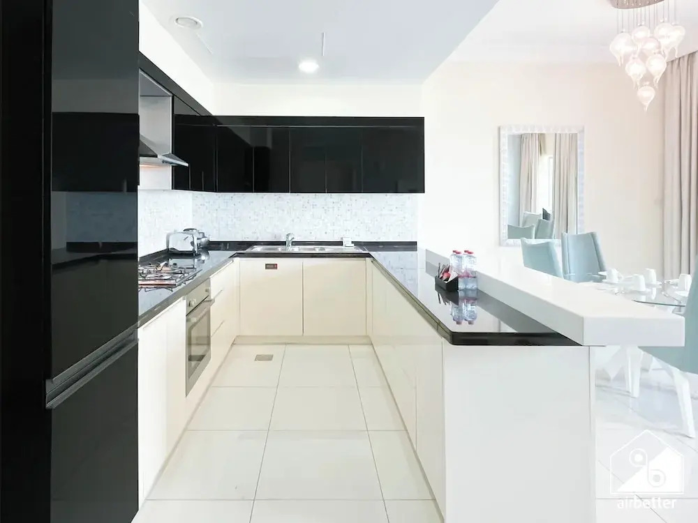 Elegant 2-bed Retreat Stunning Downtown Views