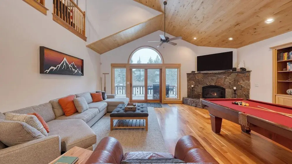 2 Truckee Cabin Sleeps 20 Hot tub Games Near Donner Lake Donner Ridge & Alplenglow Chalet by Avantstay