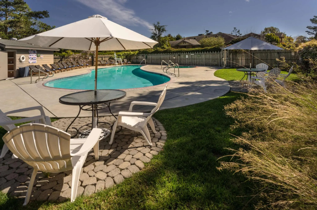 Cambria Pines Lodge