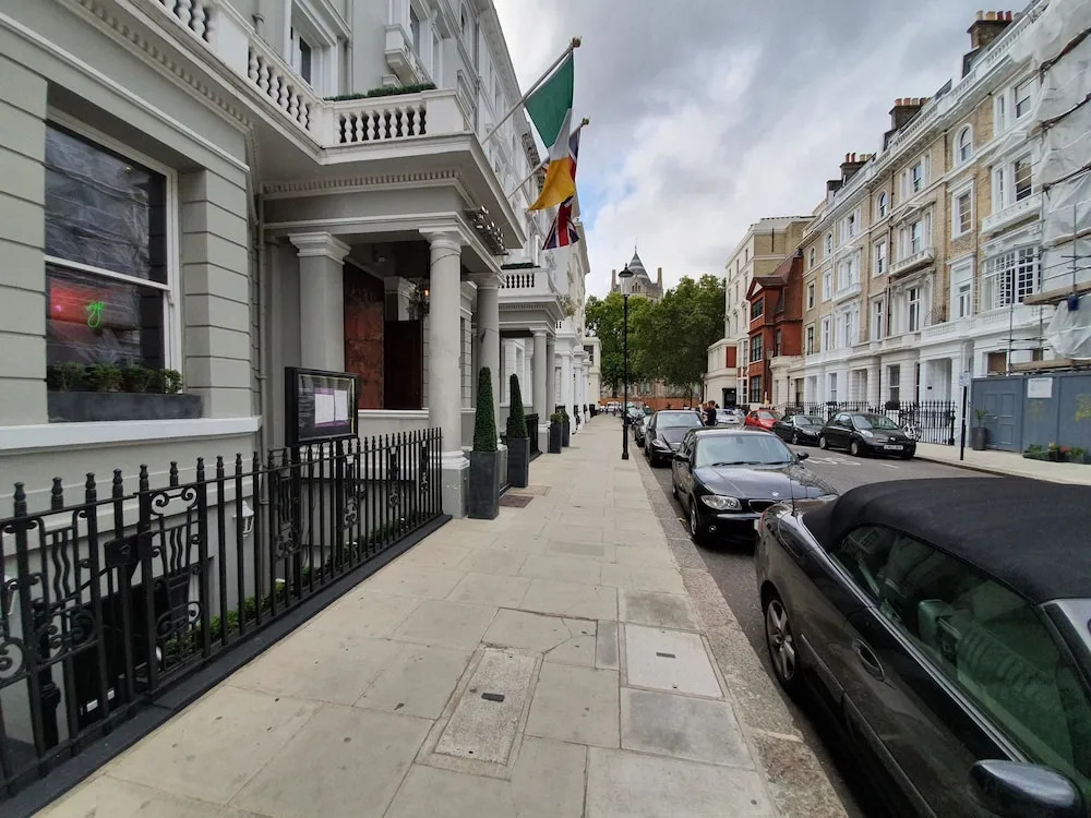 Studio Apartment in South Kensington 9