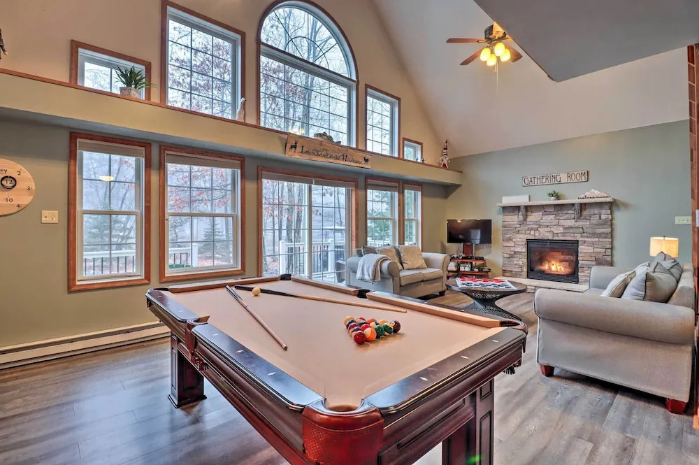 Near Lake & Hiking: Pocono Home w/ Hot Tub