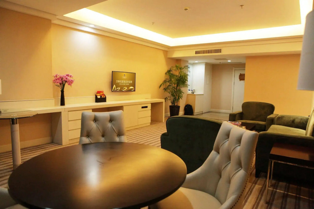 Shenyang Fangte Garden Hotel