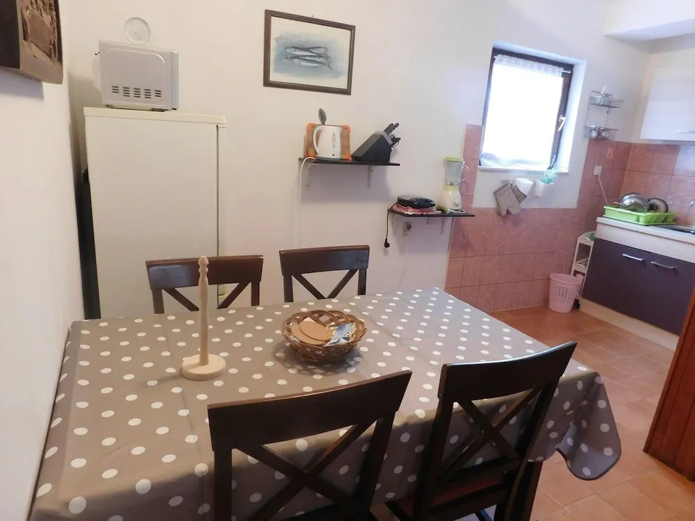 Affordable two Storey Island House 400m Away From the Beautiful Sandy Beach
