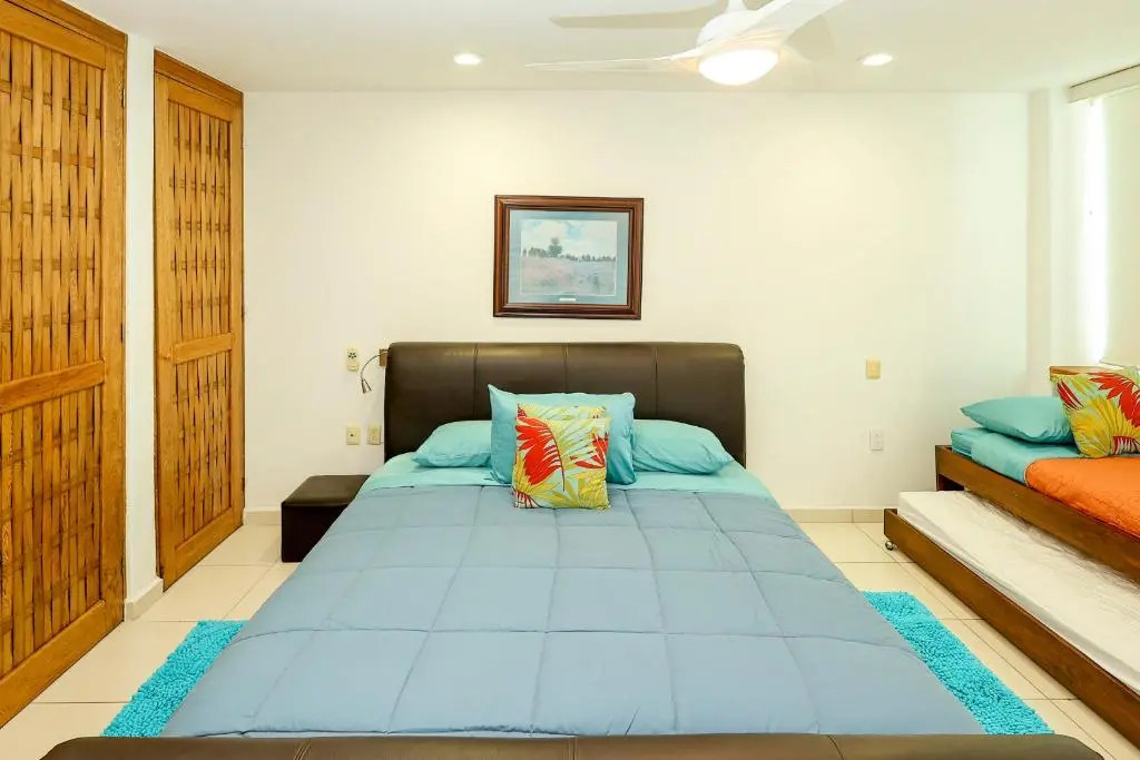 HostPal Las Brisas Ixtapa