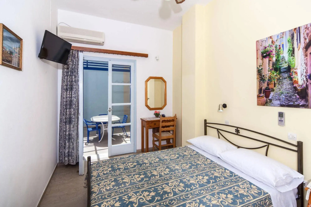 Akis Hotel
