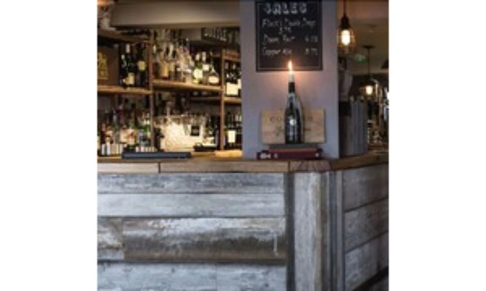 The Lion Hotel - Pub & Restaurant