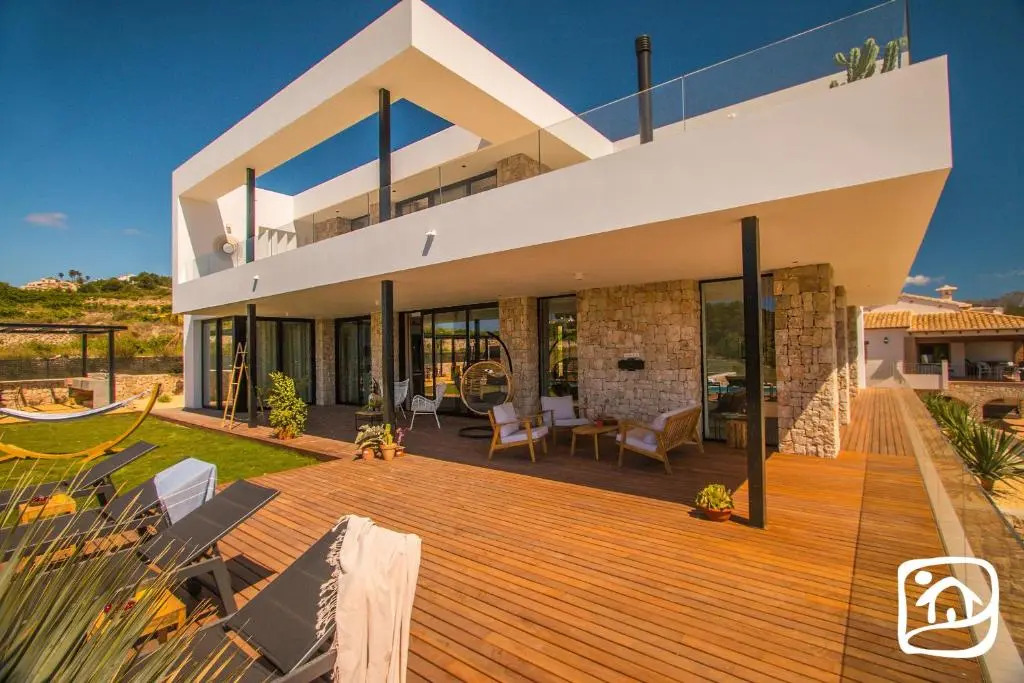 Villa Avalon by Abahana Luxe