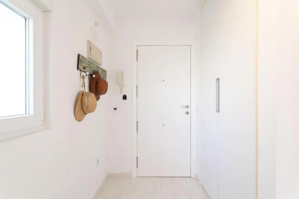 Very nice and modern studio front of the beach