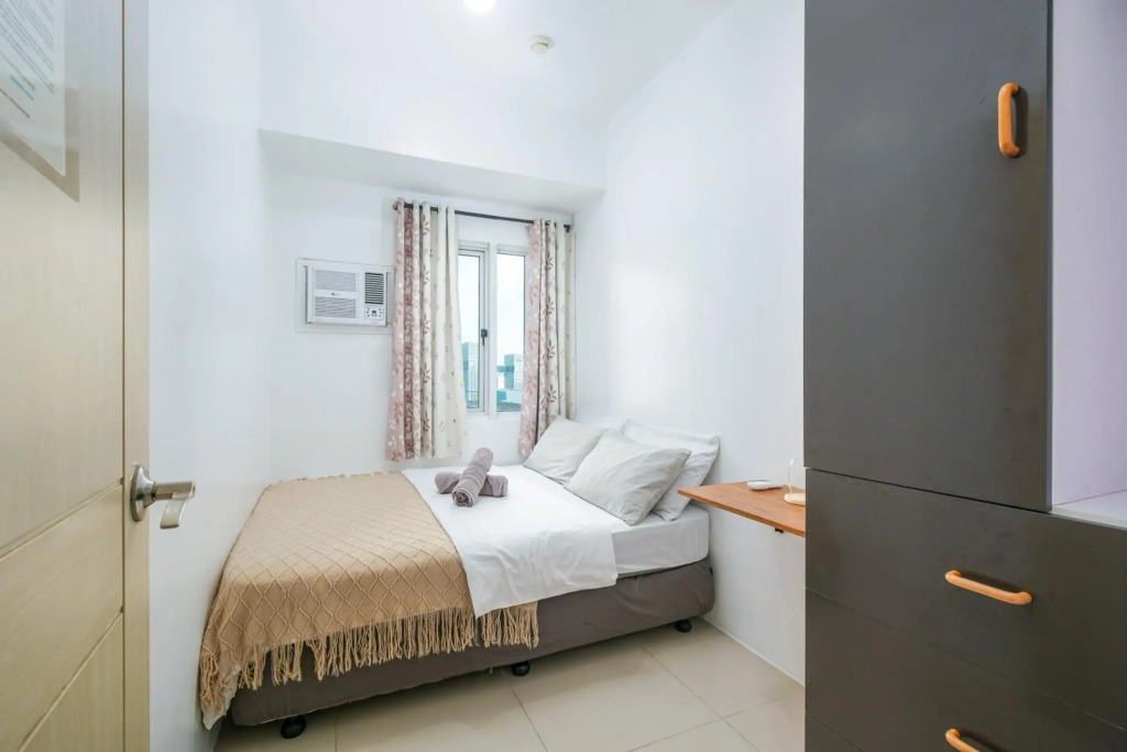 2-Bedroom QC SM North EDSA Condo Pool