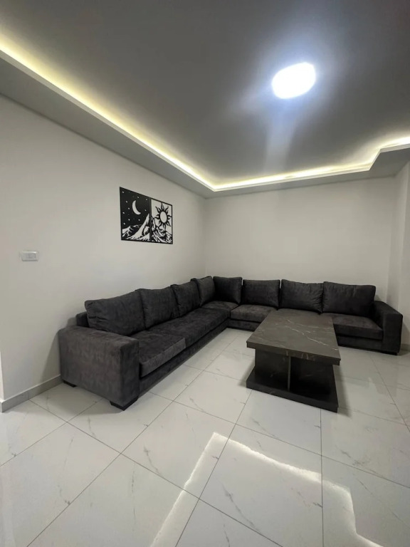 JRE Cozy Home Near All Services 22