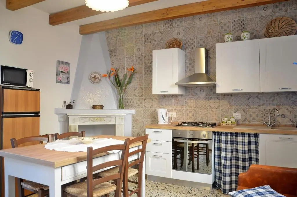 Guest House Sa Succargia