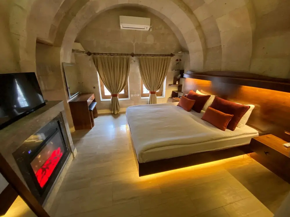 Ask-i Derun Hotel