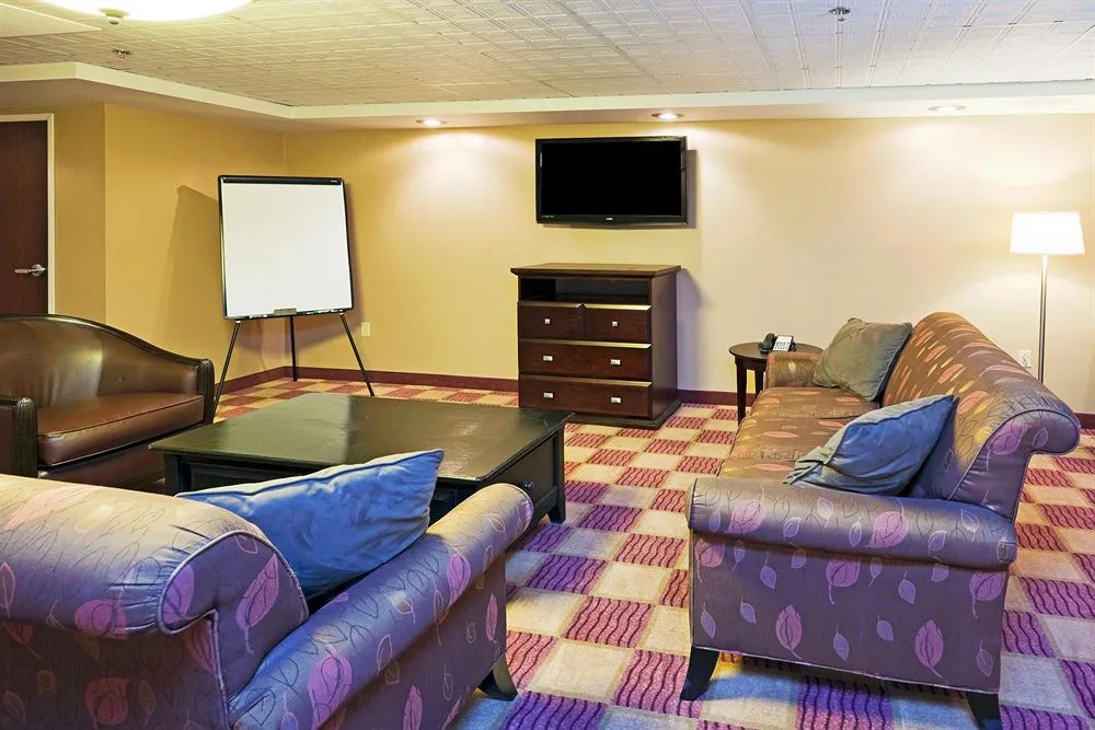 Holiday Inn Hotel & Suites Rochester - Marketplace by IHG