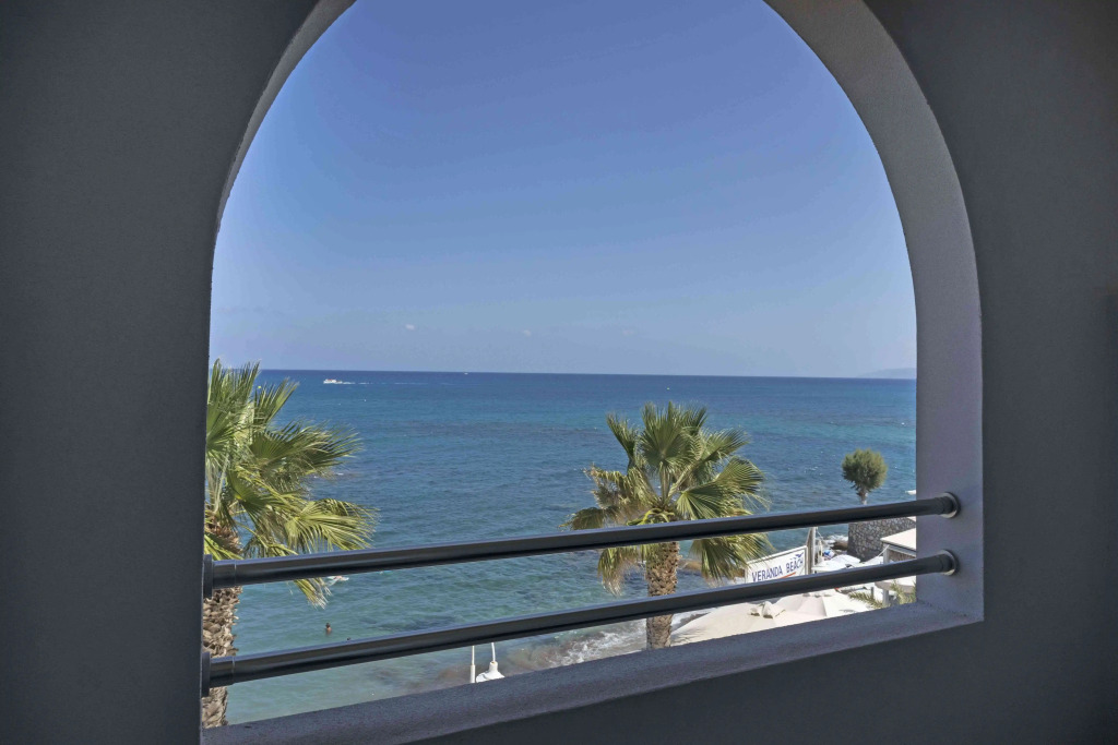 Glaros Beach Hotel