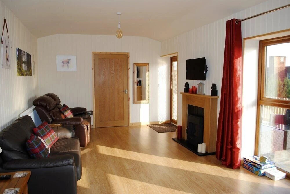 FAIRVIEW FARM Holiday Accommodation 14 Luxury Lodges, Cabins, Dog Friendly, Couples, Families, Hen Do, Brides, Bridesmaids, Wedding Guests, Retreat, Sleeps 2-70 in Ravenshead, Nottingham near Sherwood Forest, Games Rooms