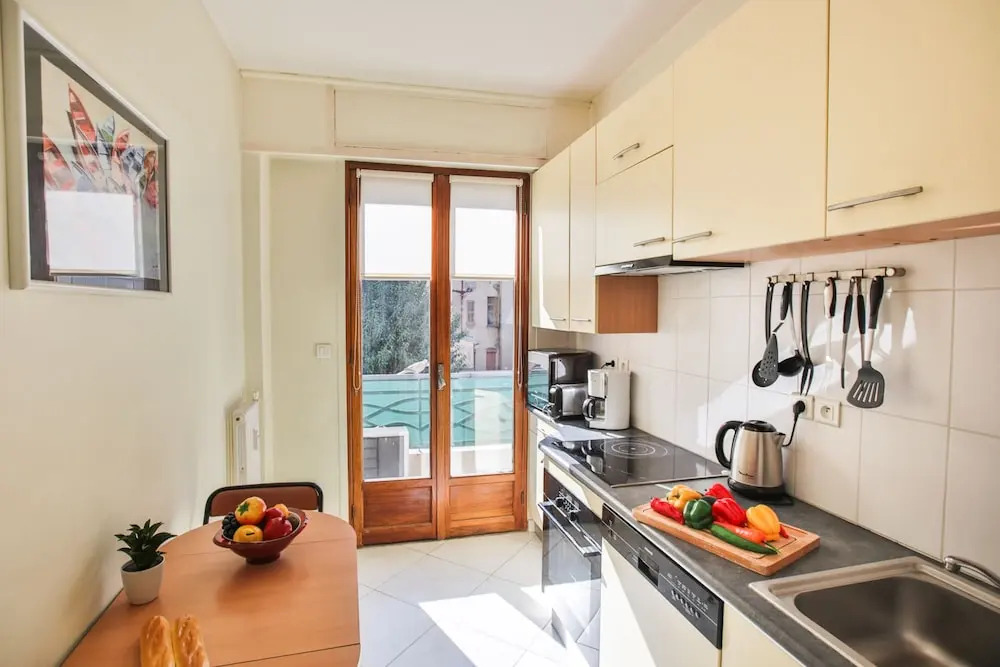 Le France-Massenet Ap3015 by Riviera Holiday Homes