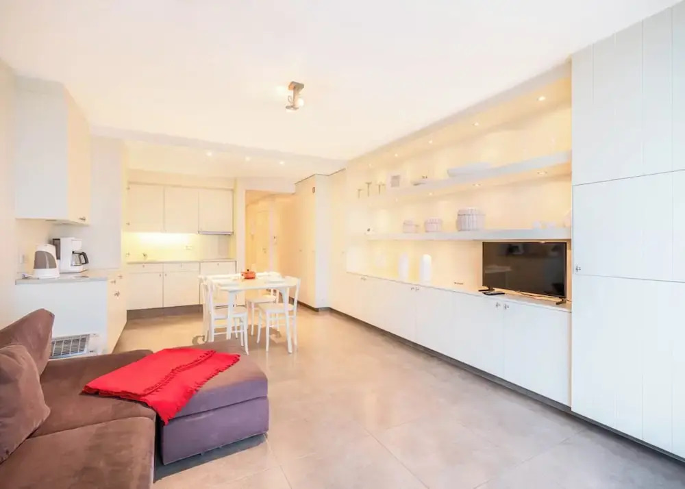 Apartment on the Coast with Beach Access