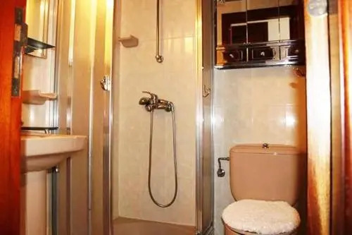 Prime Homes Bright Attic 2bd Apartment