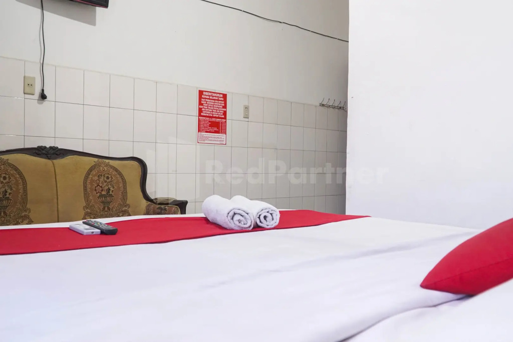 Edbert Guesthouse RedPartner