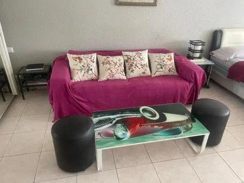 Studio 27 Orient Bay