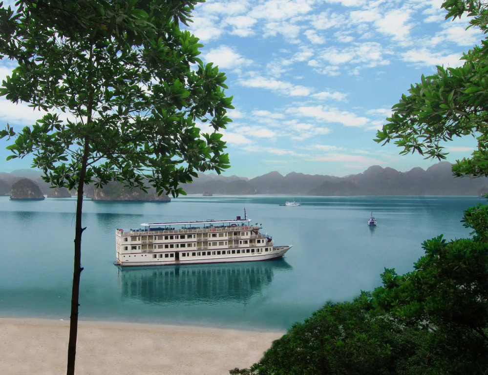 Huong Hai Sealife Cruise