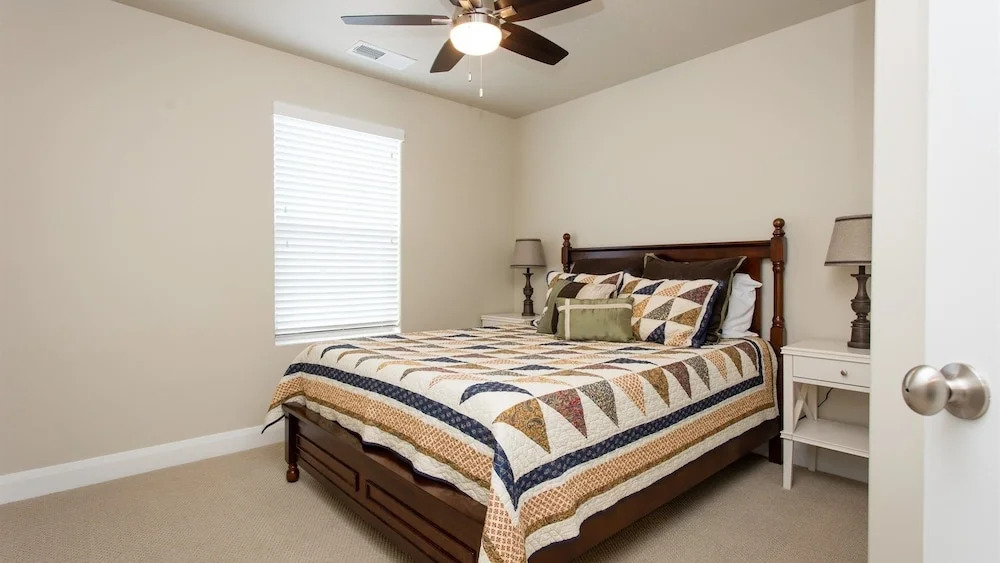Desert Sunstone 3 Bedroom Apts