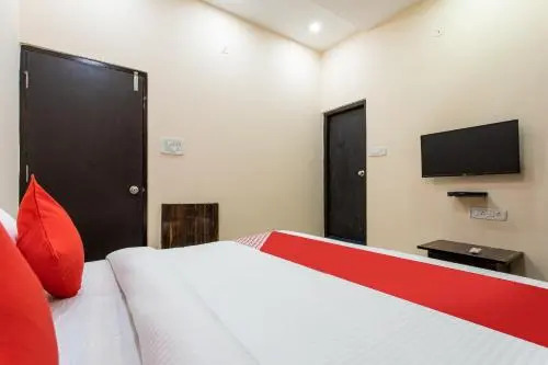 OYO 27861 Hotel Pushpwant