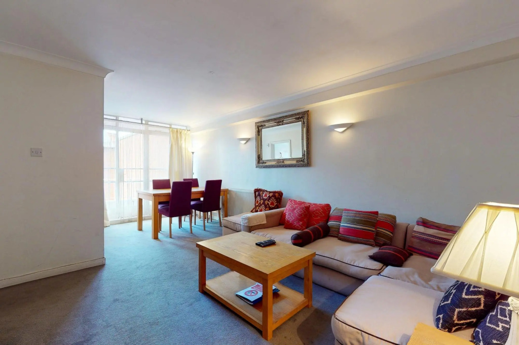 Hertford Court