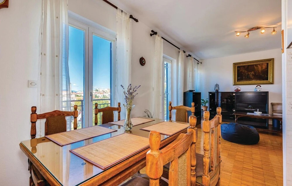 Amazing Home in Crikvenica With Wifi and 3 Bedrooms