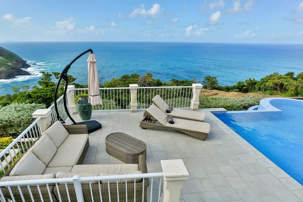 Cayman Villa - Contemporary 3 bedroom Villa with Stunning Ocean Views 3 Villa by RedAwning