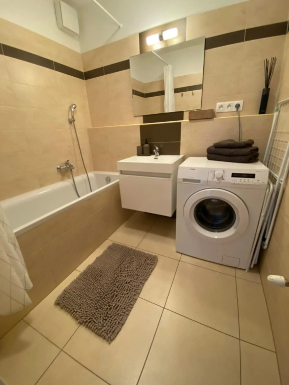 Apartman v sirsom centre - BEZplatne parkovanie