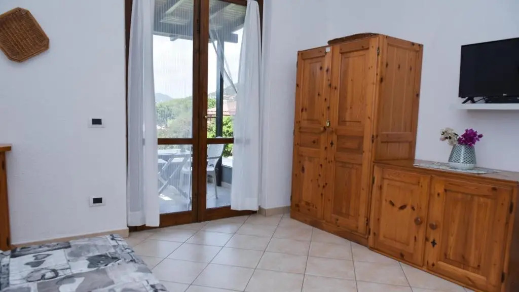 Villa Giorgia with garden - 50m from the Beach