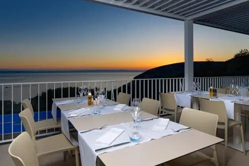 Zlatni Zalaz,Apartments,Supetarska Draga