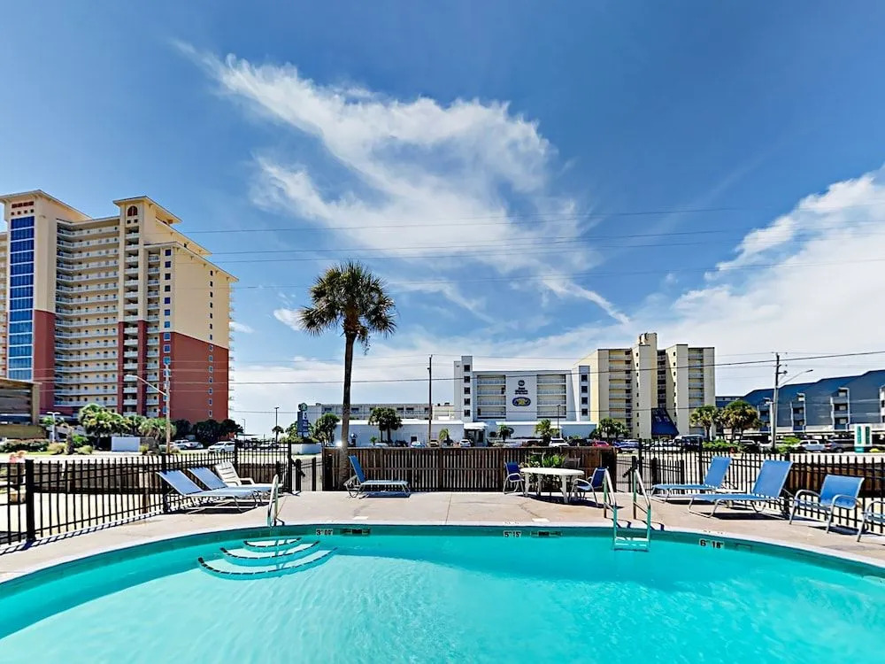 344 E Beach Blvd Condo Unit 21 by RedAwning
